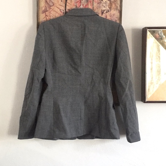 TAHARI HEATHER GRAY 2 PC PANT BLAZER SUIT SET 6 - Picture 13 of 16